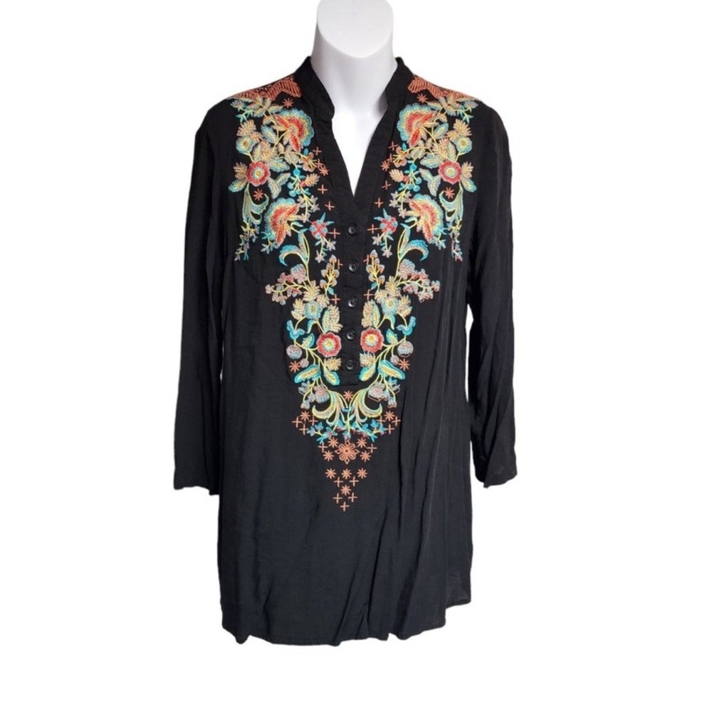 SOLITAIRE | Boho Black Tunic with Multicolor Floral Embroidery